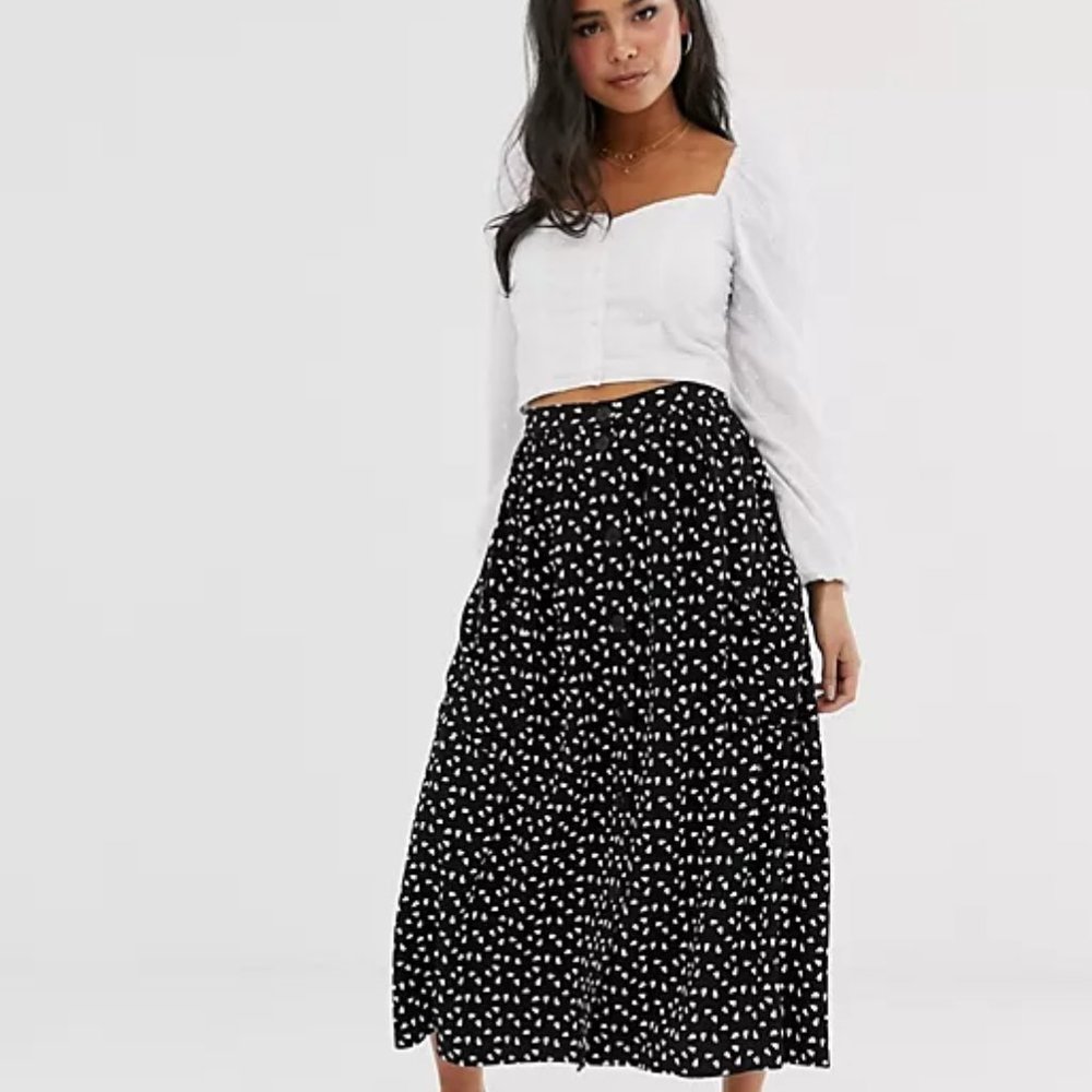 ASOS Design Black Button Front Midi Skirt With Pockets In Mono Heart Print EUC 8